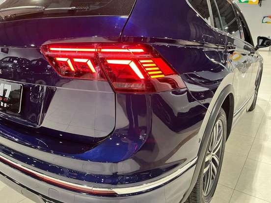 VOLKSWAGEN-TIGUAN-2.0 300 TSI GASOLINA ALLSPACE R-LINE AUTOMÁTICO VOLKSWAGEN-TIGUAN-2023