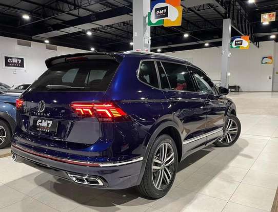 VOLKSWAGEN-TIGUAN-2023