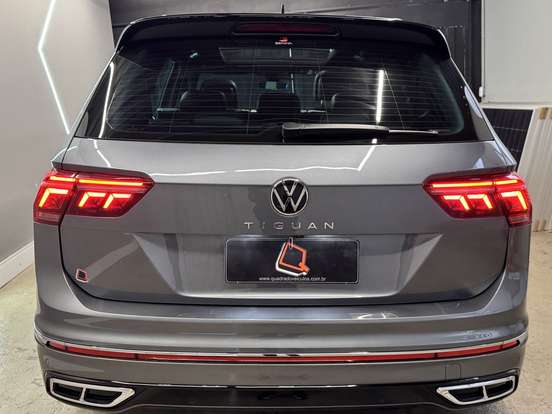 VOLKSWAGEN-TIGUAN-2023