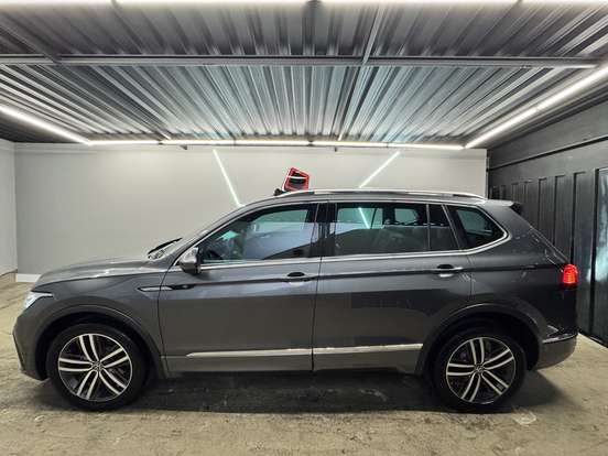 VOLKSWAGEN-TIGUAN-2.0 300 TSI GASOLINA ALLSPACE R-LINE AUTOMÁTICO VOLKSWAGEN-TIGUAN-2023