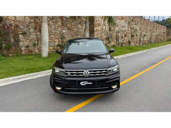 VOLKSWAGEN-TIGUAN-2019