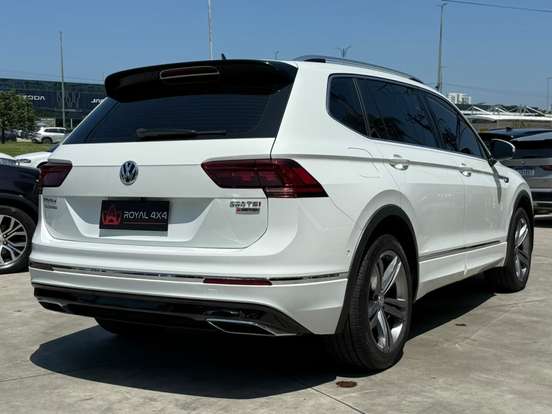 VOLKSWAGEN-TIGUAN-2019