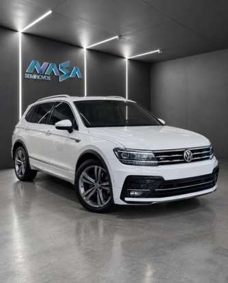VOLKSWAGEN-TIGUAN-2021