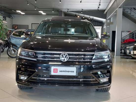 VOLKSWAGEN-TIGUAN-2019