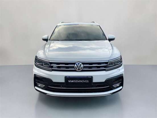 VOLKSWAGEN-TIGUAN-2019