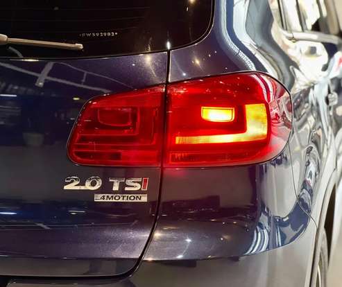 VOLKSWAGEN-TIGUAN-2015