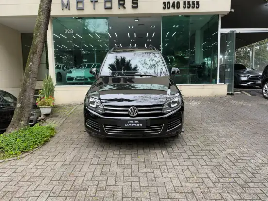 VOLKSWAGEN-TOUAREG-2014