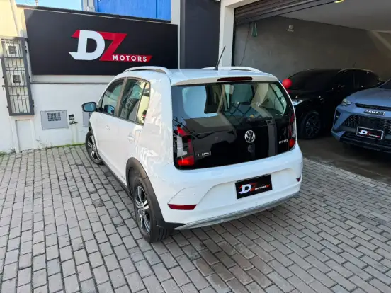 VOLKSWAGEN-UP-2019