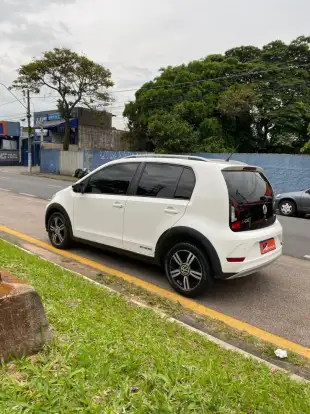VOLKSWAGEN-UP-2021