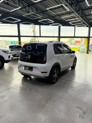VOLKSWAGEN-UP-2021