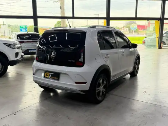VOLKSWAGEN-UP-1.0 170 TSI TOTAL FLEX XTREME 4P MANUAL VOLKSWAGEN-UP-2021
