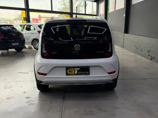 VOLKSWAGEN-UP-1.0 170 TSI TOTAL FLEX XTREME 4P MANUAL VOLKSWAGEN-UP-2021