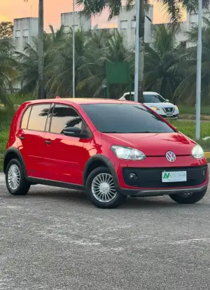 VOLKSWAGEN-UP-2016