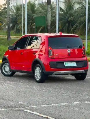 VOLKSWAGEN-UP-2016