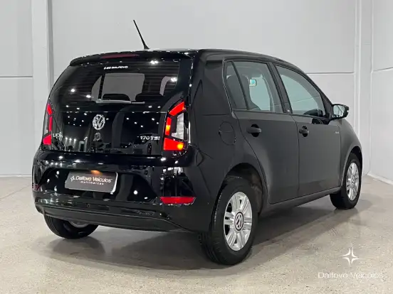 VOLKSWAGEN-UP-2018