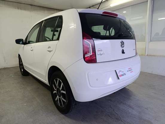 VOLKSWAGEN-UP-1.0 MPI HIGH UP 12V FLEX 4P MANUAL VOLKSWAGEN-UP-2015