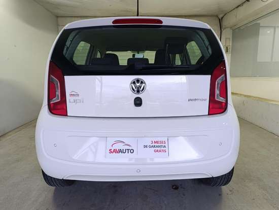 VOLKSWAGEN-UP-2015