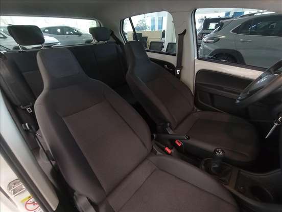 VOLKSWAGEN-UP-2019