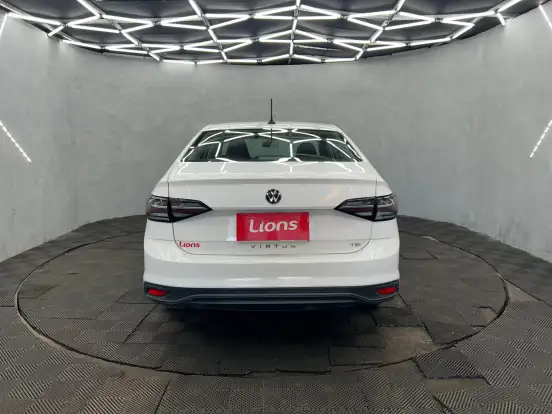 VOLKSWAGEN-VIRTUS-2025