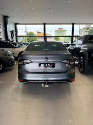VOLKSWAGEN-VIRTUS-2023