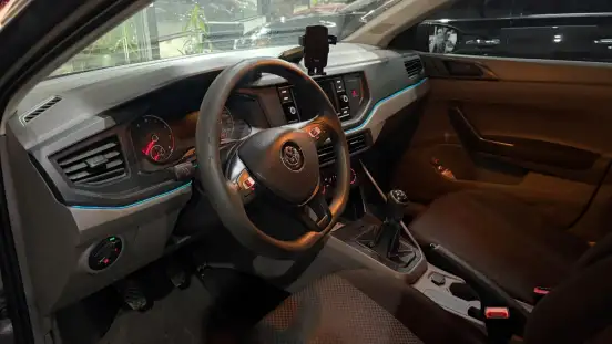 VOLKSWAGEN-VIRTUS-2018