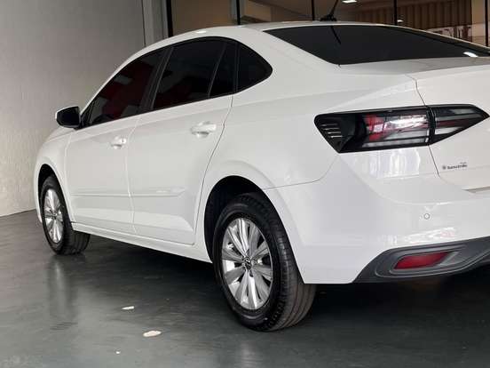 VOLKSWAGEN-VIRTUS-2025