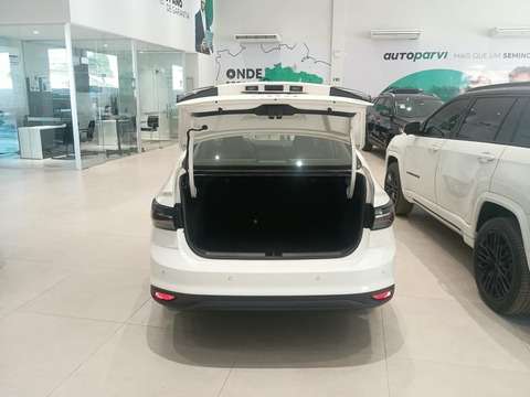 VOLKSWAGEN-VIRTUS-2024