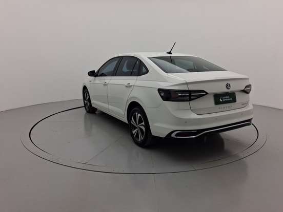 VOLKSWAGEN-VIRTUS-2023