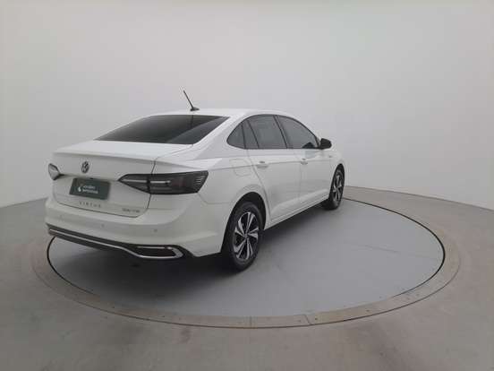 VOLKSWAGEN-VIRTUS-2024