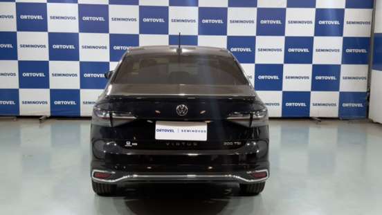 VOLKSWAGEN-VIRTUS-2023