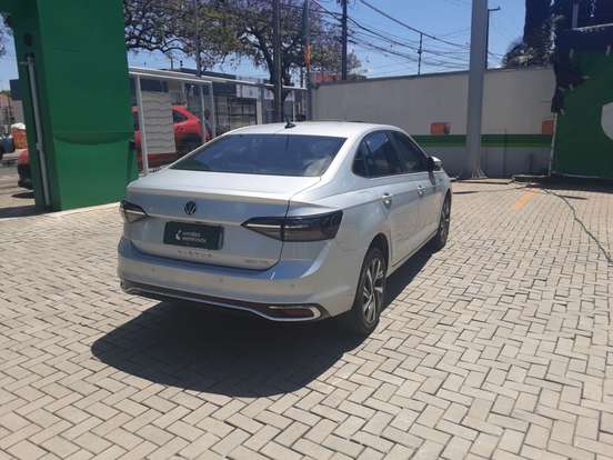 VOLKSWAGEN-VIRTUS-2024