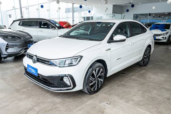 VOLKSWAGEN VIRTUS 1.0 200 TSI HIGHLINE AUTOMÁTICO