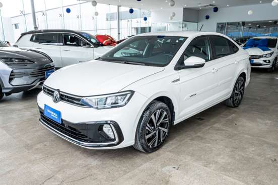 VOLKSWAGEN-VIRTUS-2023