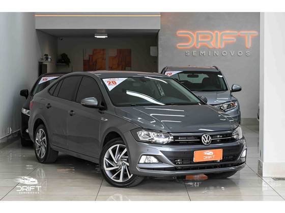 VOLKSWAGEN VIRTUS 1.0 200 TSI HIGHLINE AUTOMÁTICO