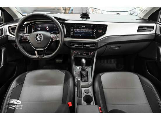 VOLKSWAGEN-VIRTUS-1.0 200 TSI HIGHLINE AUTOMÁTICO VOLKSWAGEN-VIRTUS-2020