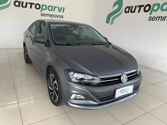 VOLKSWAGEN VIRTUS 1.0 200 TSI HIGHLINE AUTOMÁTICO