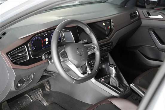 VOLKSWAGEN-VIRTUS-1.0 200 TSI HIGHLINE AUTOMÁTICO VOLKSWAGEN-VIRTUS-2025