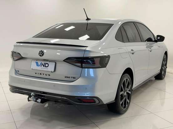 VOLKSWAGEN-VIRTUS-2024