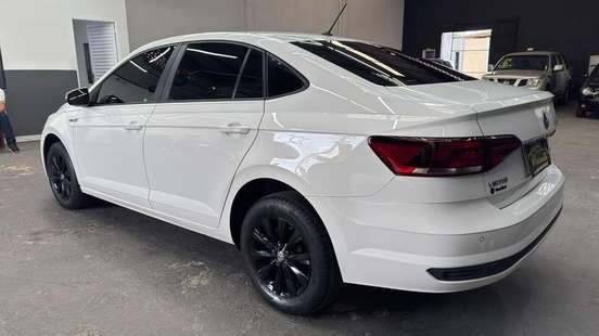 VOLKSWAGEN-VIRTUS-2021