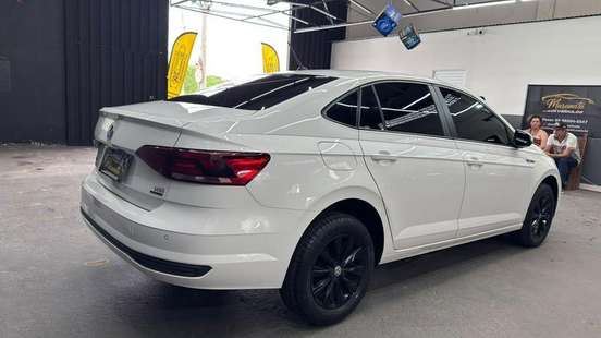 VOLKSWAGEN-VIRTUS-2021