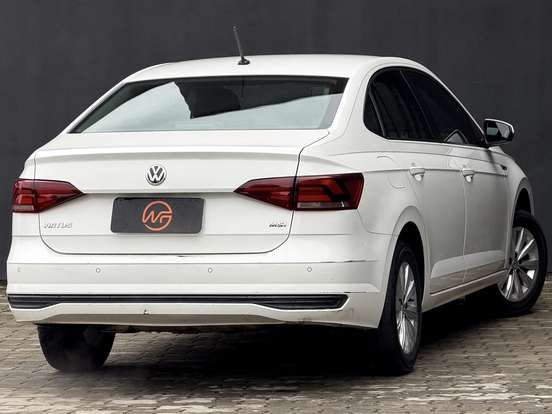 VOLKSWAGEN-VIRTUS-2018