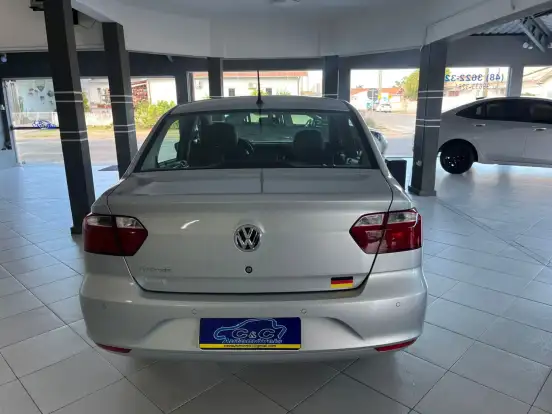 VOLKSWAGEN-VOYAGE-2022