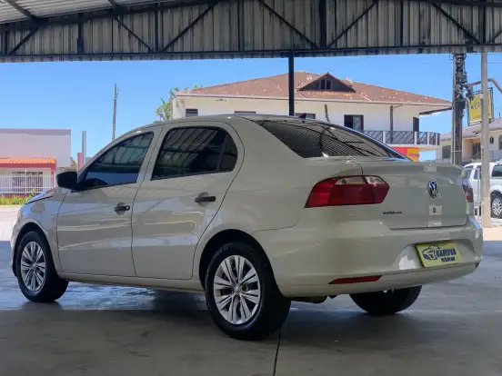 VOLKSWAGEN-VOYAGE-1.0 12V MPI TOTALFLEX 4P MANUAL VOLKSWAGEN-VOYAGE-2022