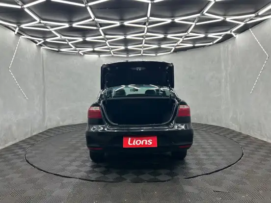 VOLKSWAGEN-VOYAGE-2022