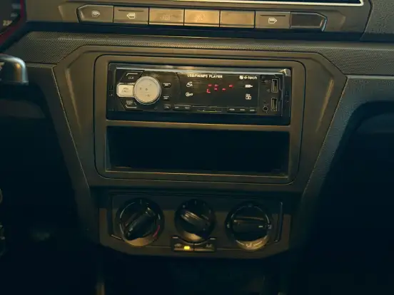 VOLKSWAGEN-VOYAGE-2022