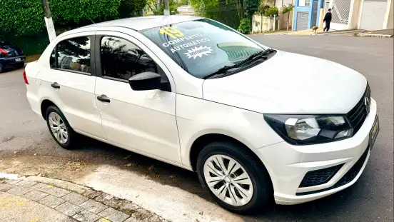 VOLKSWAGEN-VOYAGE-2018