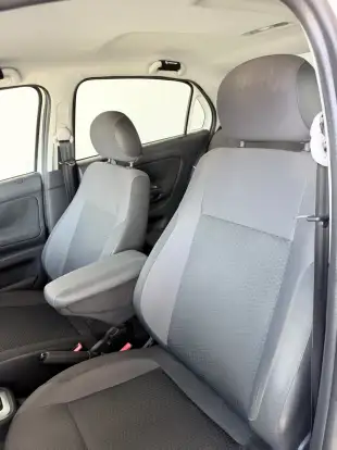 VOLKSWAGEN-VOYAGE-2018