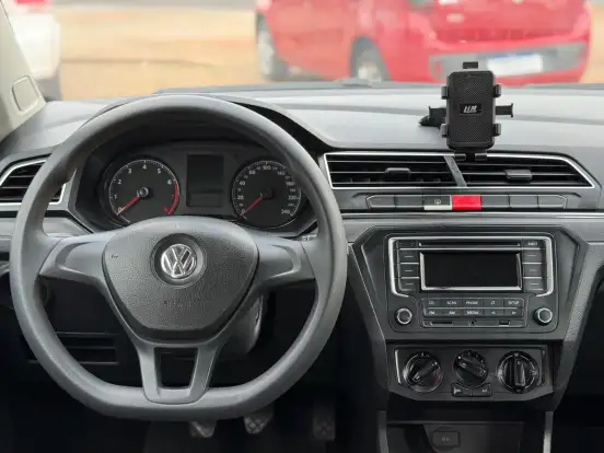 VOLKSWAGEN-VOYAGE-2021