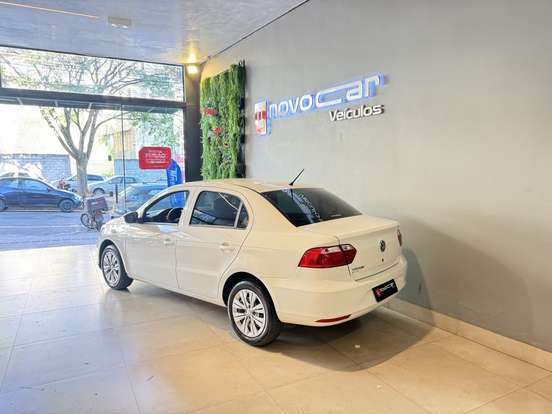 VOLKSWAGEN-VOYAGE-2022