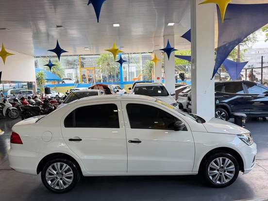 VOLKSWAGEN-VOYAGE-2022